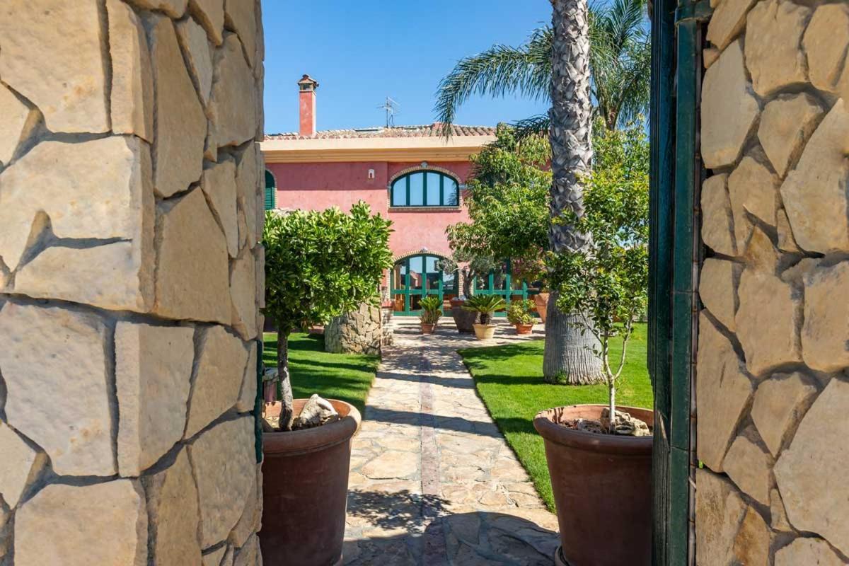 Villa Flumini Флумини-ди-Кварту Экстерьер фото