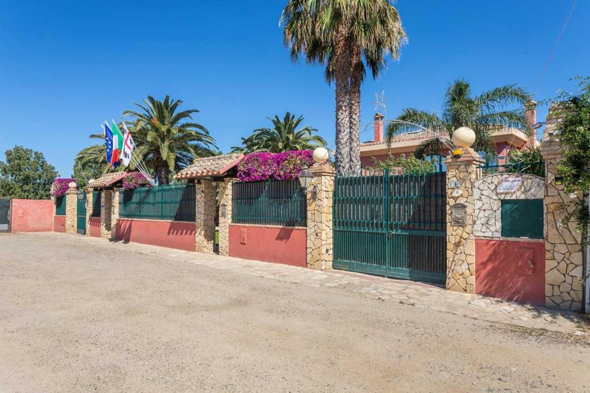 Villa Flumini Флумини-ди-Кварту Экстерьер фото