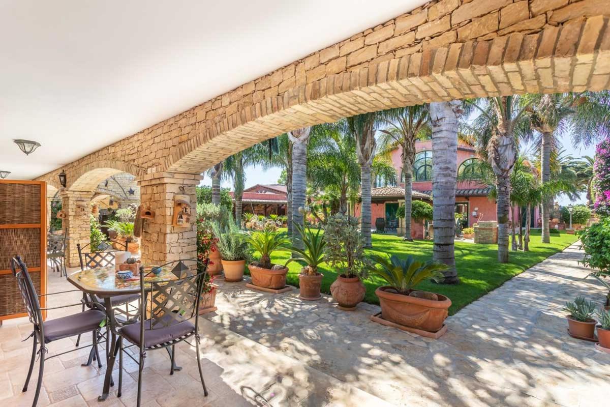 Villa Flumini Флумини-ди-Кварту Экстерьер фото